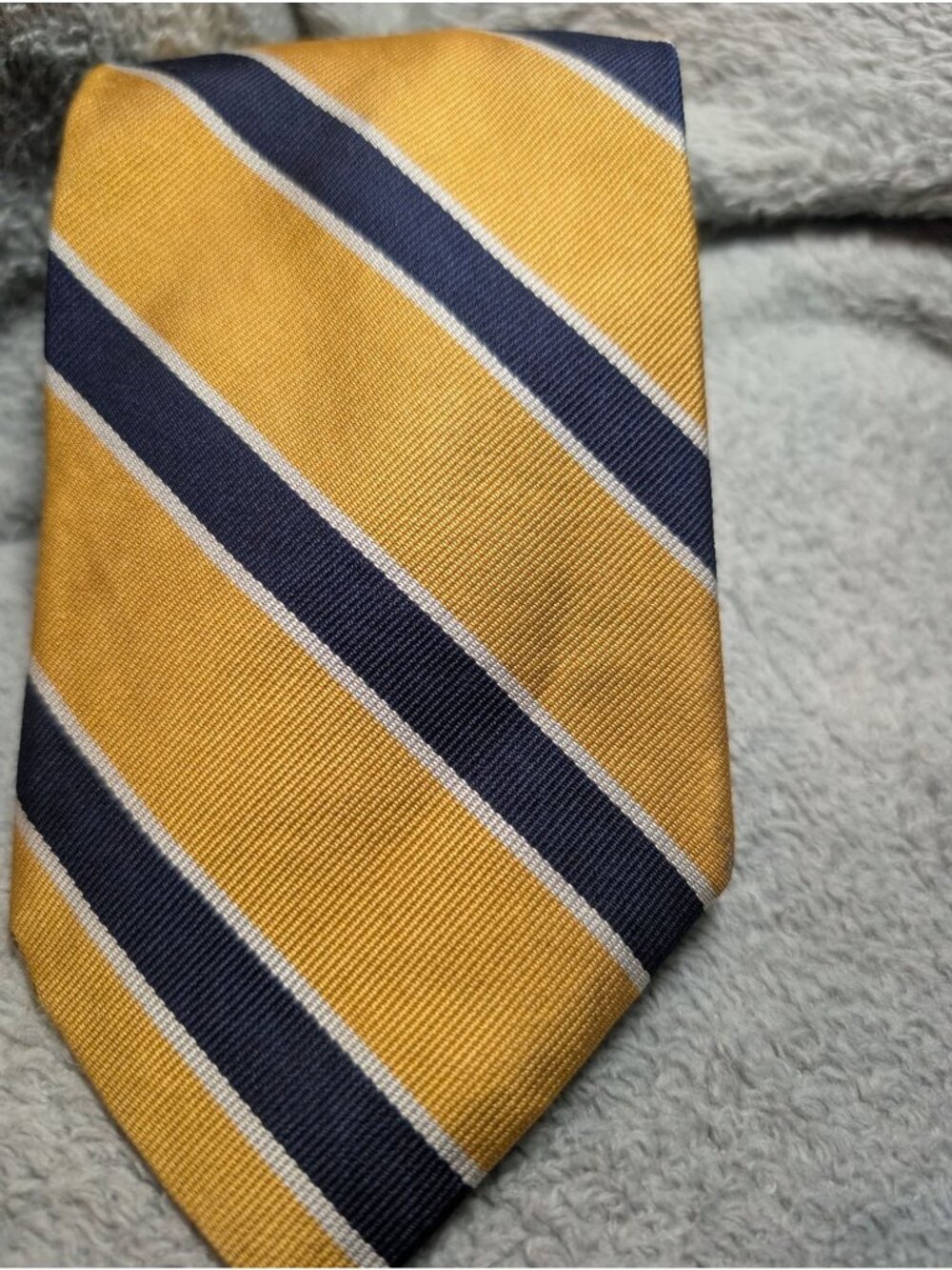Wright & Co Mens Yellow & Navy Striped Silk Necktie Classic Business Wear